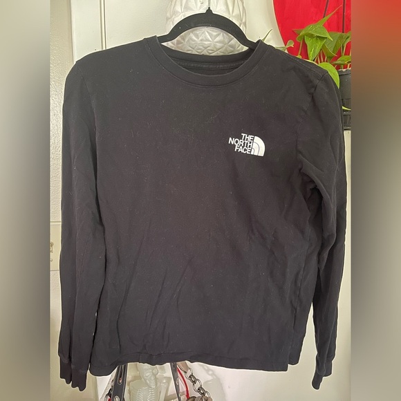 The North Face Women's Black Logo Shirt - Picture 4 of 5